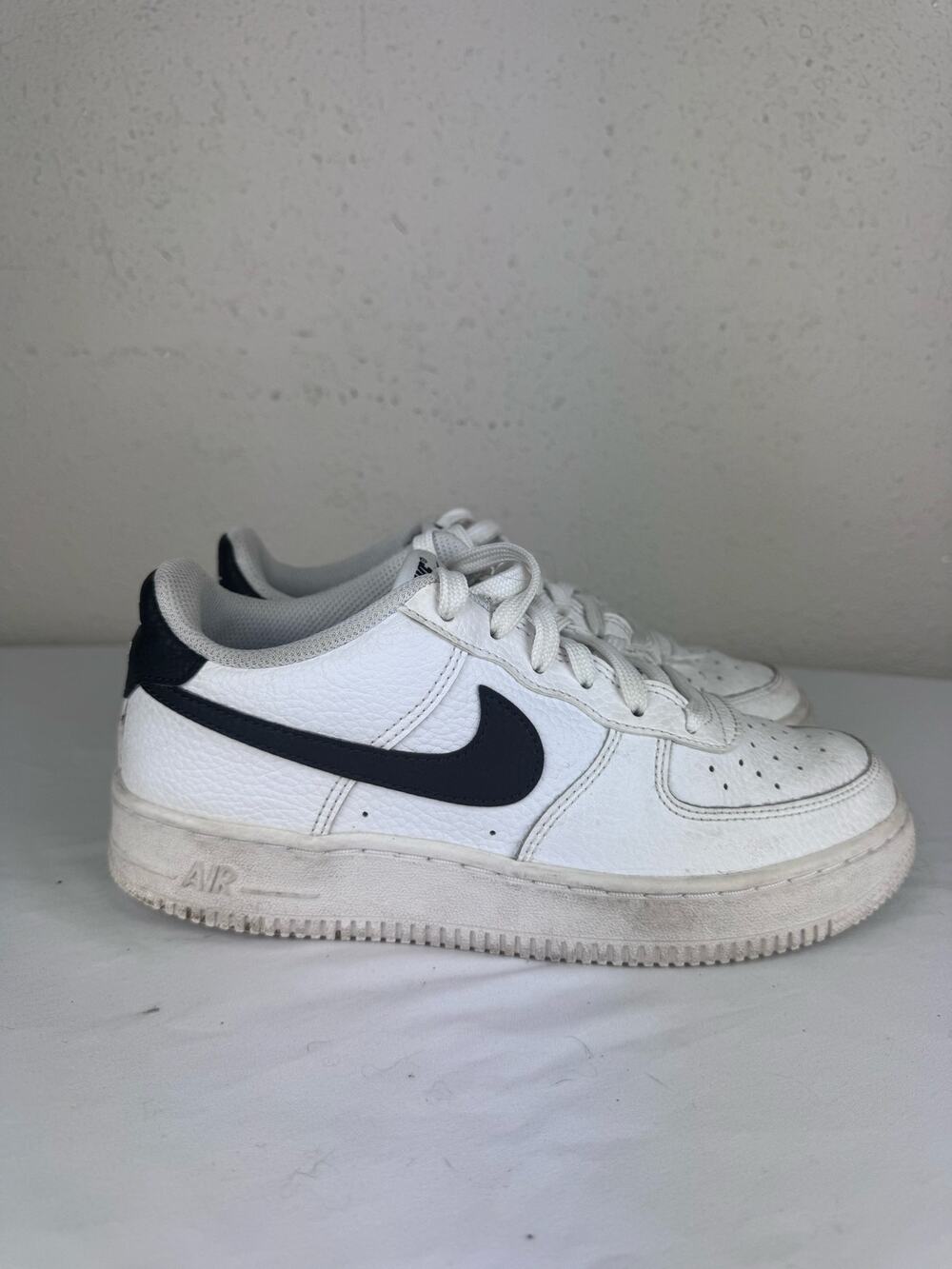 Nike White Air Force 1 Low Sneakers 5Y or Womens 6.5